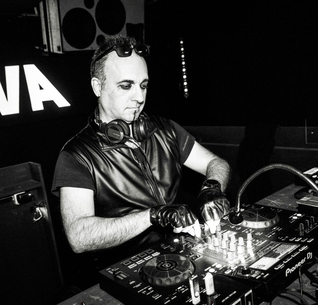 KRIS DJ