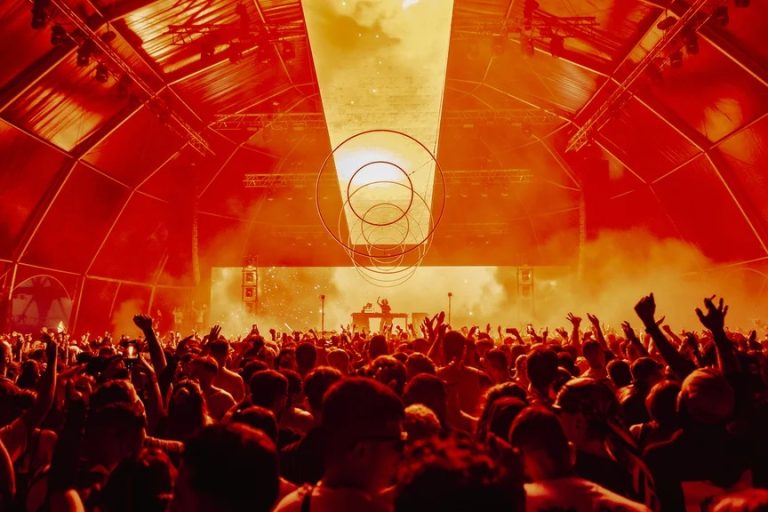 Techno Stage